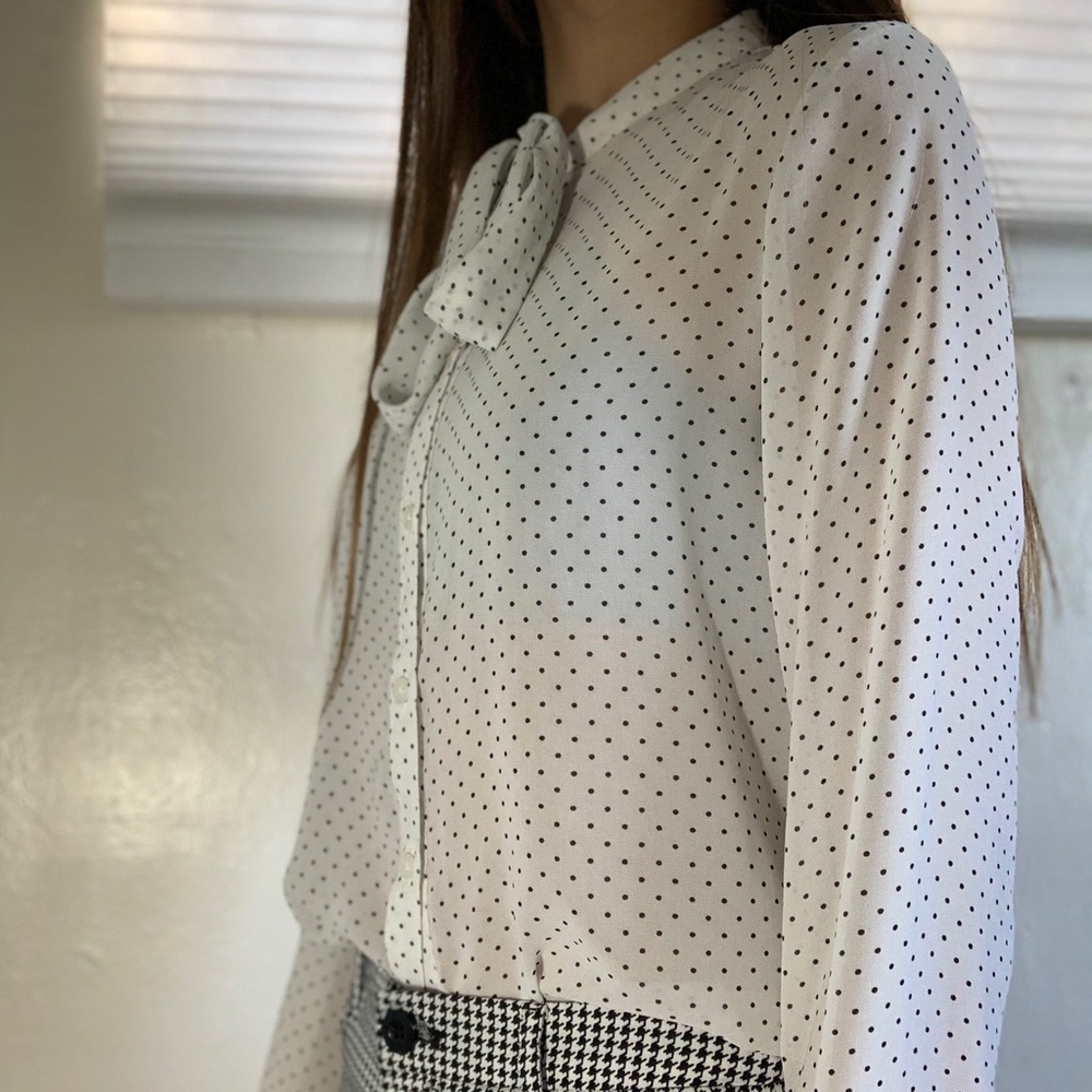 Forever 21 White blouse w/ black polka dots